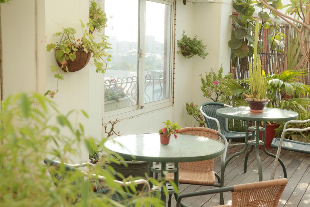 Cambridge Hotel - Yung Kang Yongkang Εξωτερικό φωτογραφία